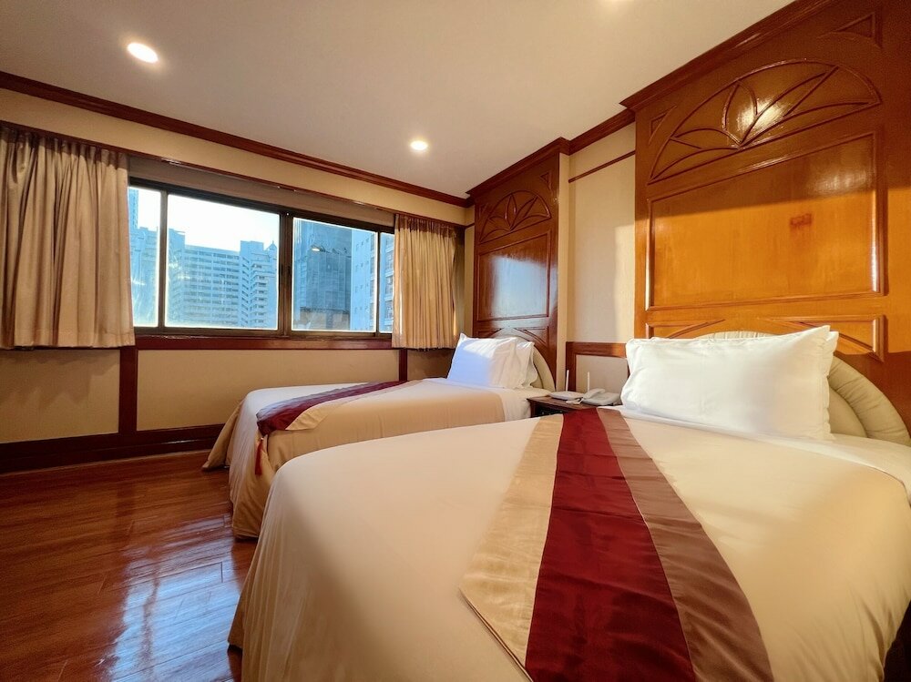 Фото The Promenade Hotel