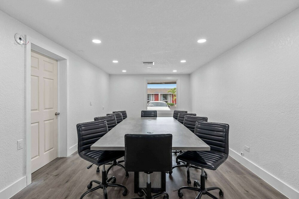 Фото Travelodge by Wyndham Kissimmee/Orlando