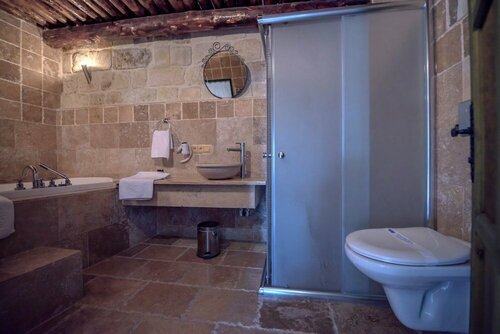 Гостиница Sinasos Palace Cave Hotel в Ешильхисаре