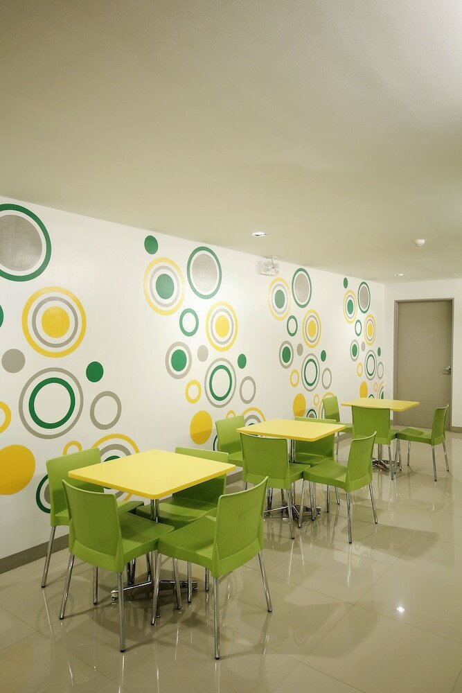 Фото Go Hotels Ortigas Center