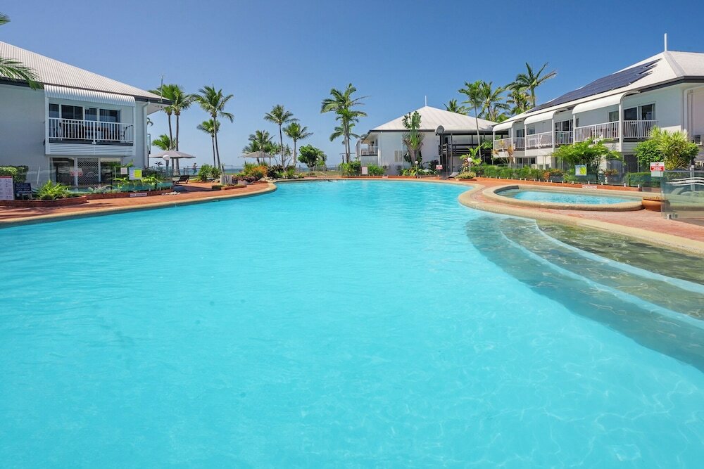 Фото Dolphin Heads Resort