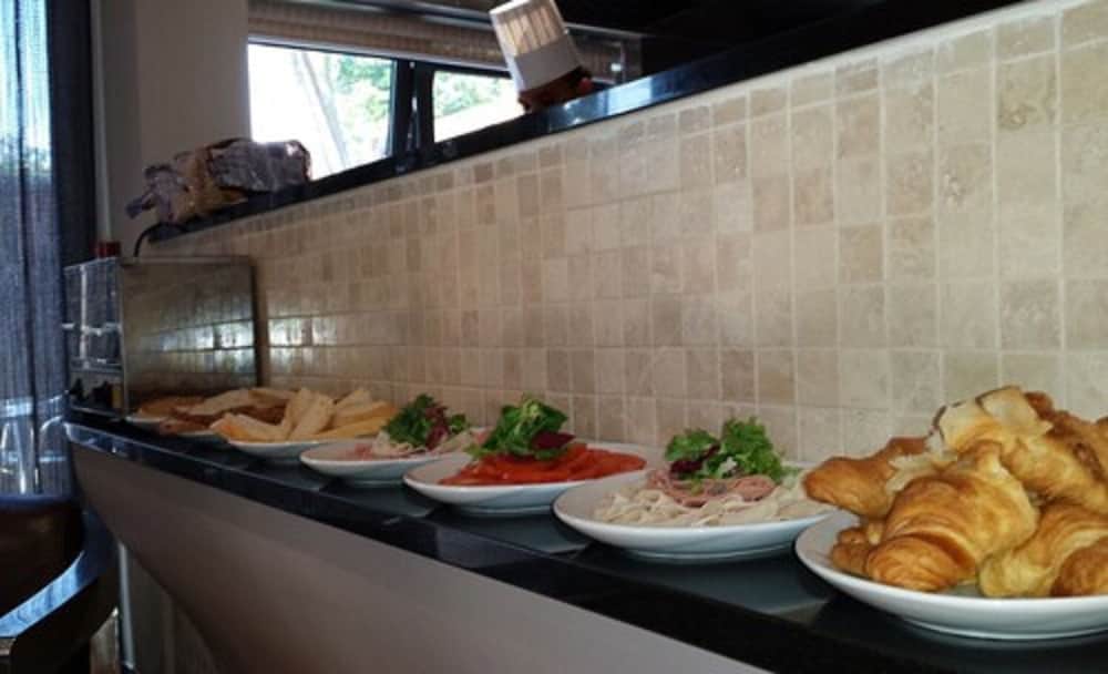 Фото Homestay Hotel