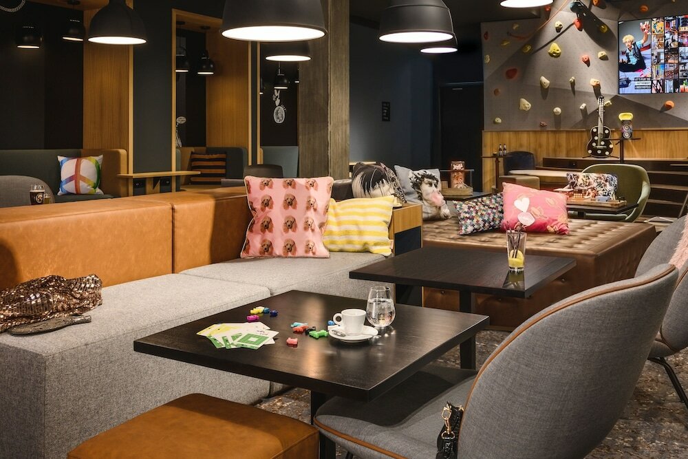 Фото Moxy Dresden Neustadt