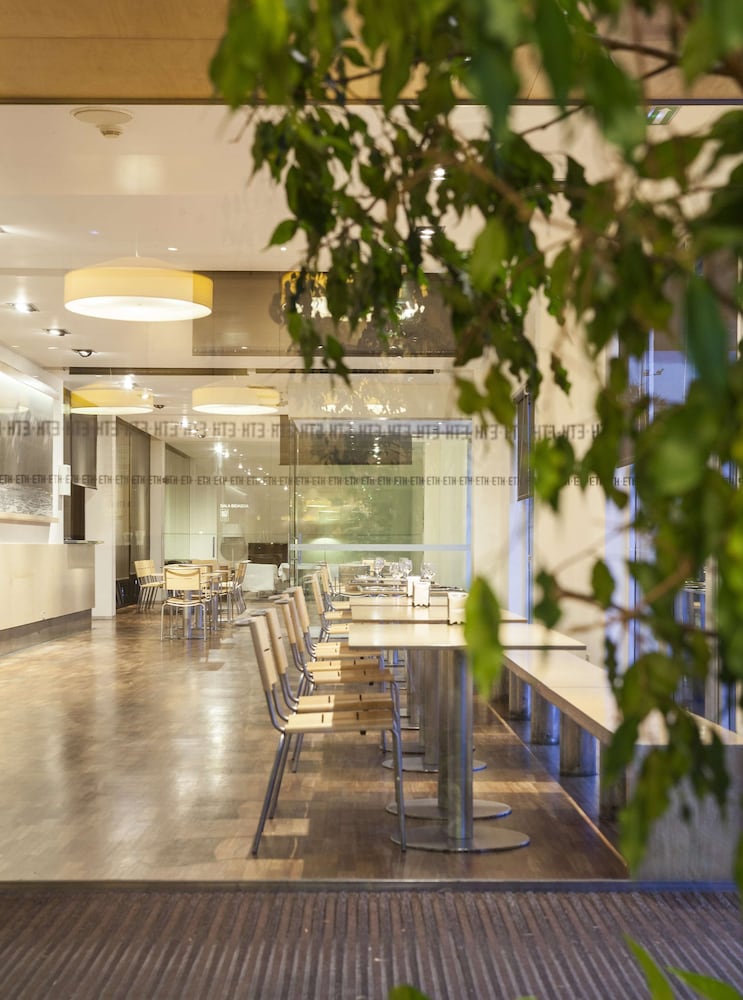 Фото Kyriad Direct Eth Irun