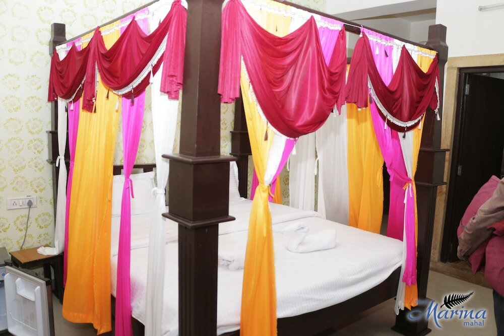 Фото Hotel Marina Mahal