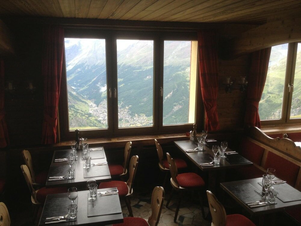 Фото Hotel Schwarzsee