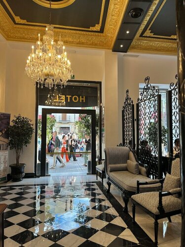 Внешний вид отеля Adriano Hotel в Севилье, фото 4