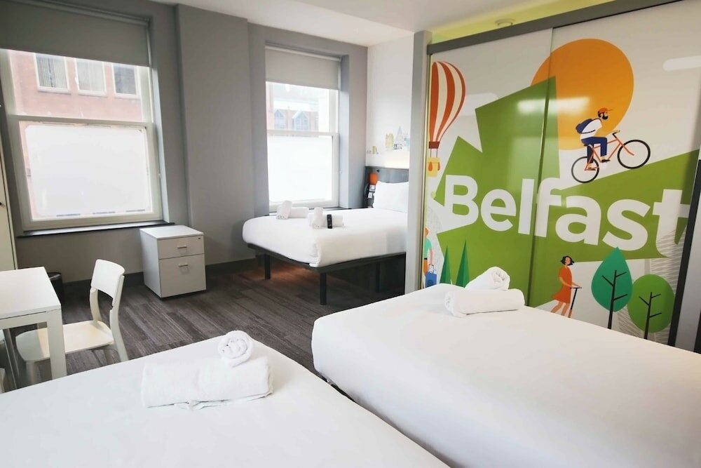 Фото EasyHotel Belfast