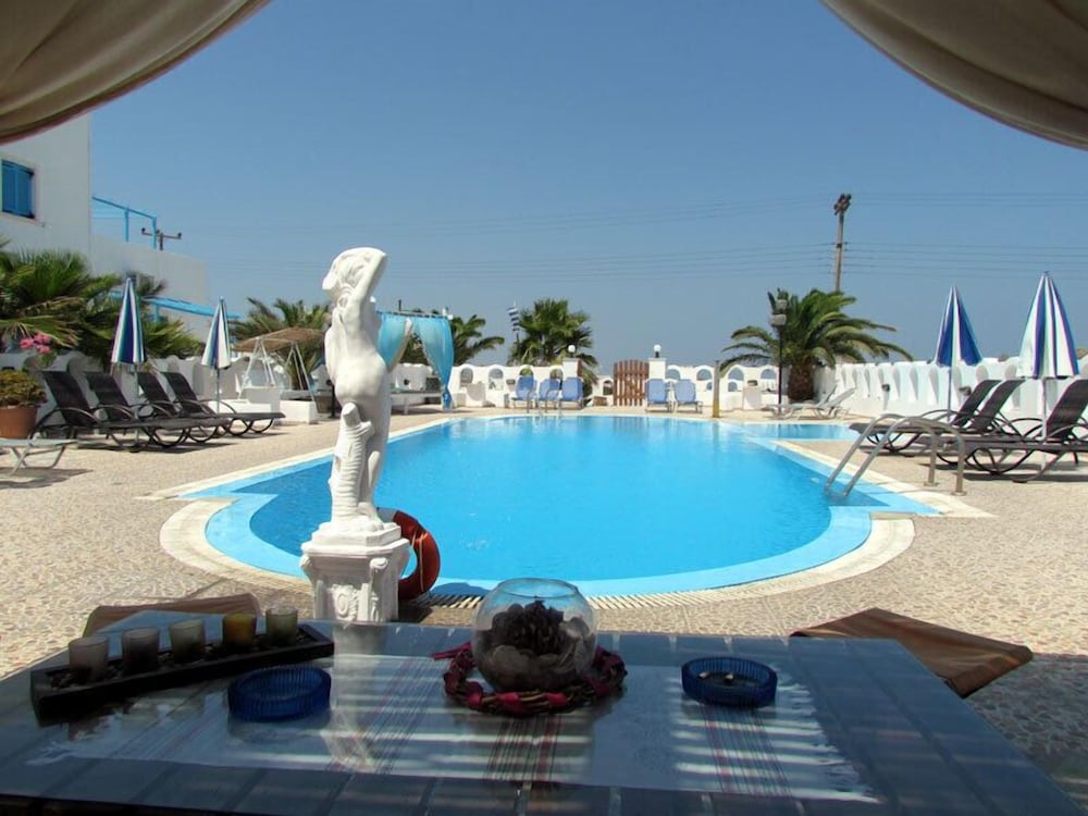 Фото Villa Livadaros