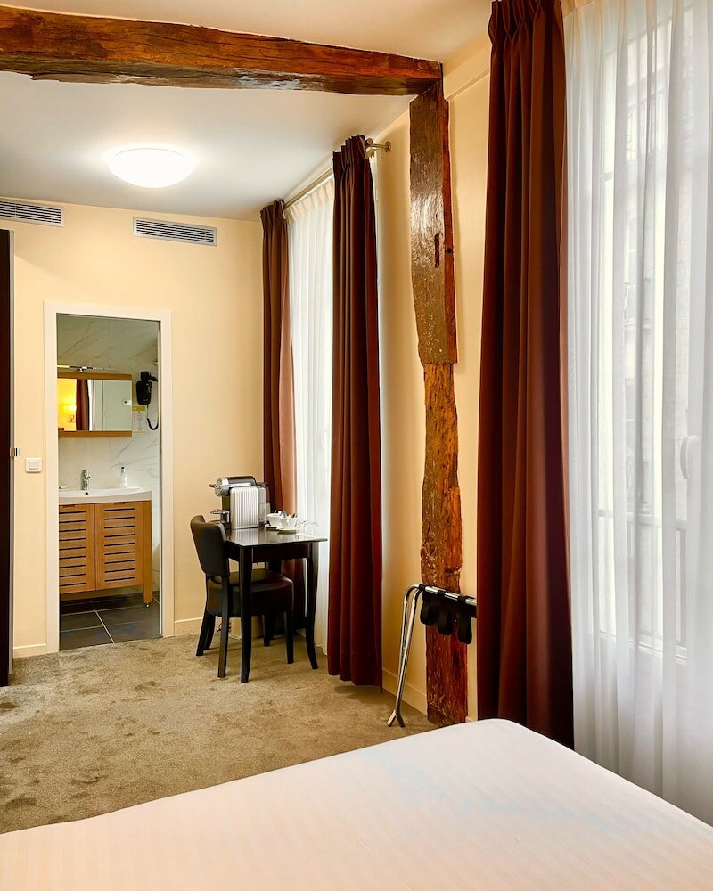 Фото Hotel and Residence du Lion d'Or