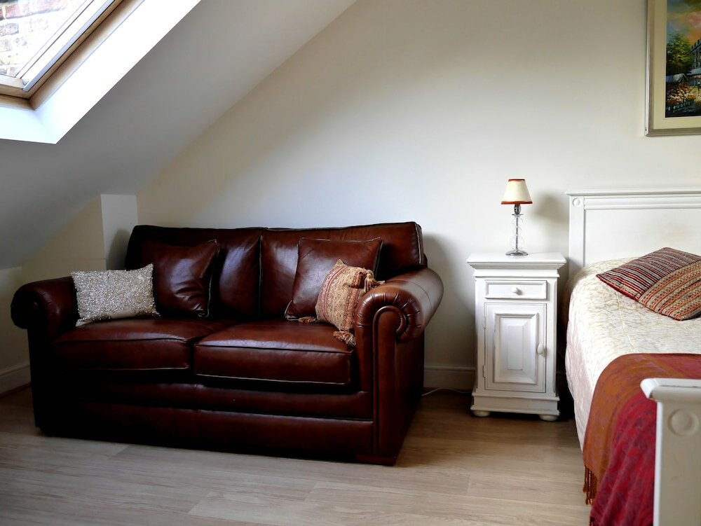 Фото Goodenough Guesthouse