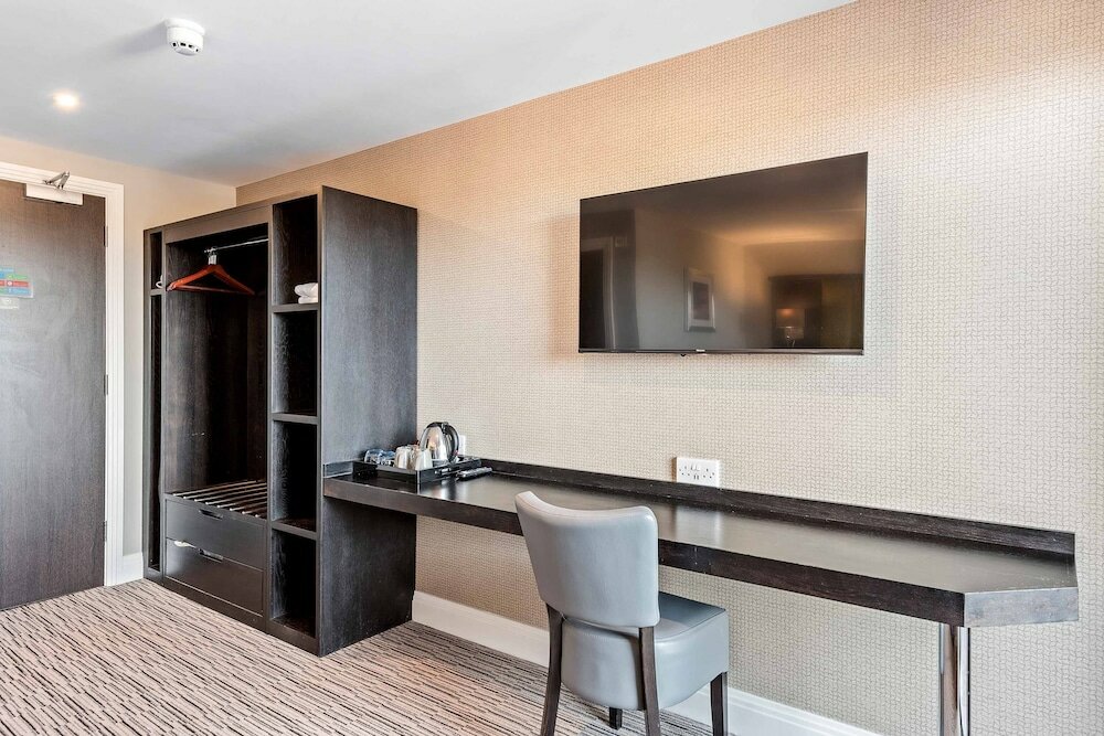 Фото St Nicholas Hotel