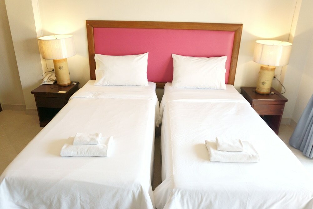 Фото Bella Villa Pattaya 3rd Road