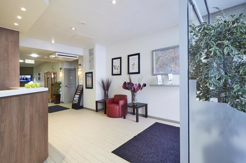 Фото Campanile Paris Ouest - Pte de Champerret Levallois