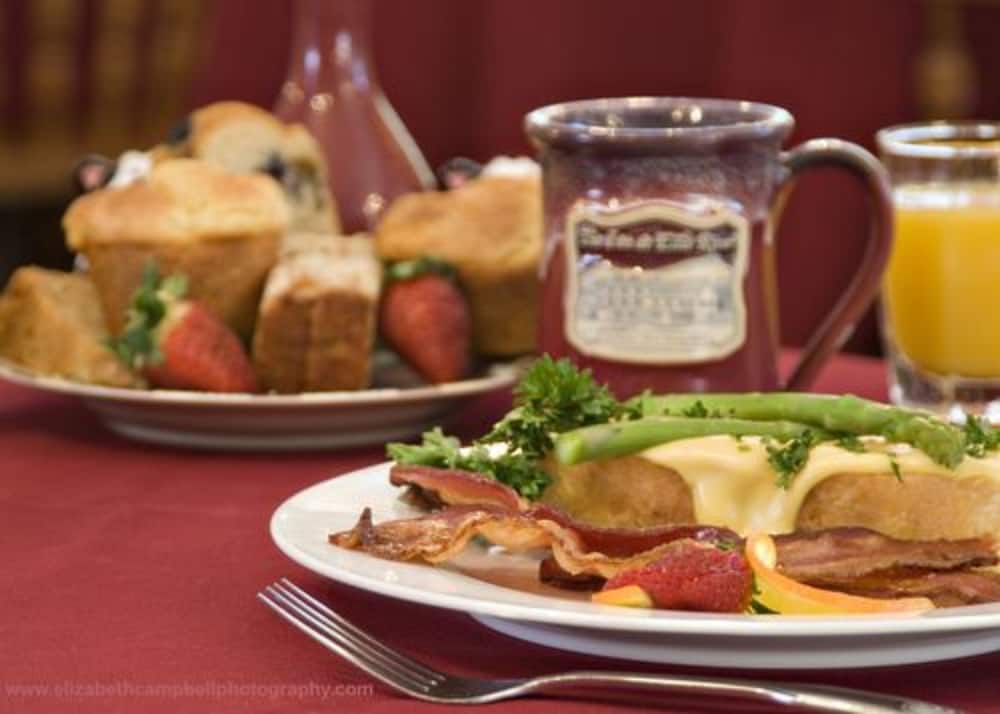 Фото Inn at Ellis River