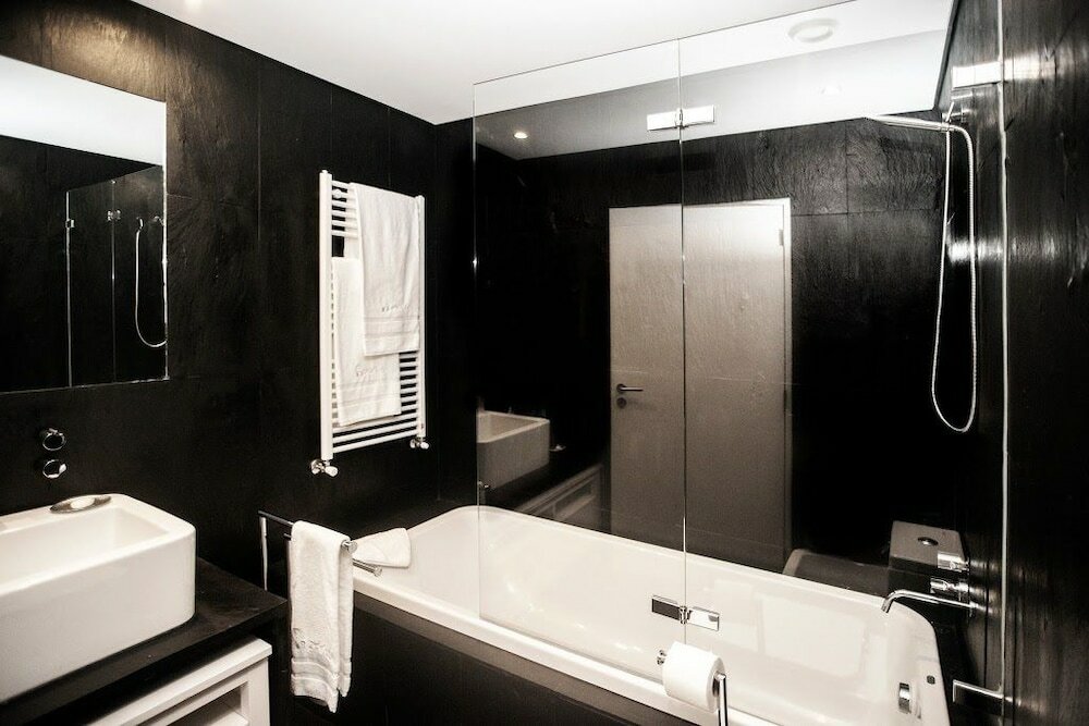 Фото In Porto Gallery Guesthouse