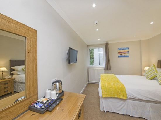 Фото Falls of Lora Hotel