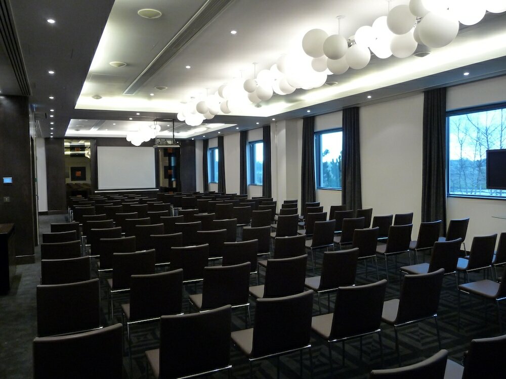 Фото Brooklands Hotel