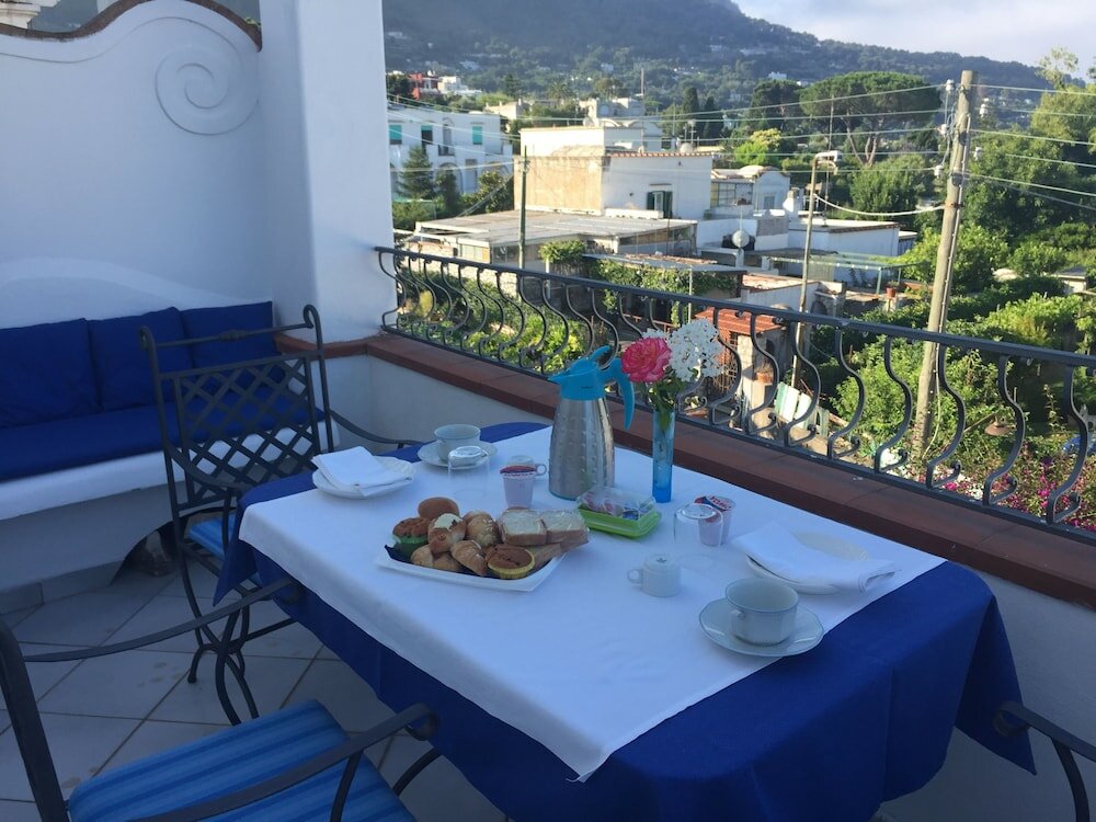 Фото La Ninfa Di Capri