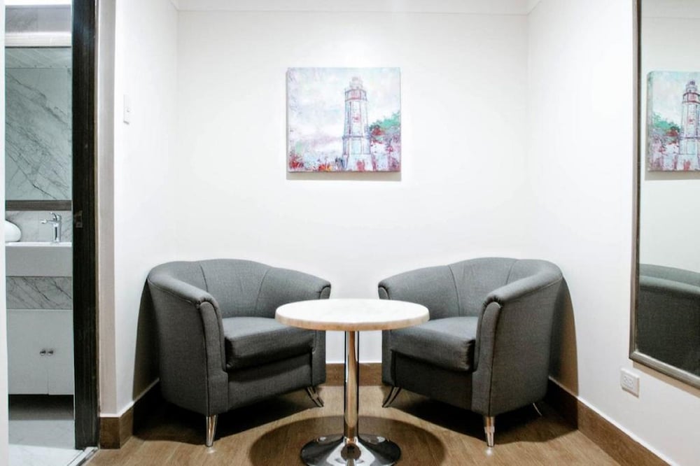 Фото Diamond Suites and Residences