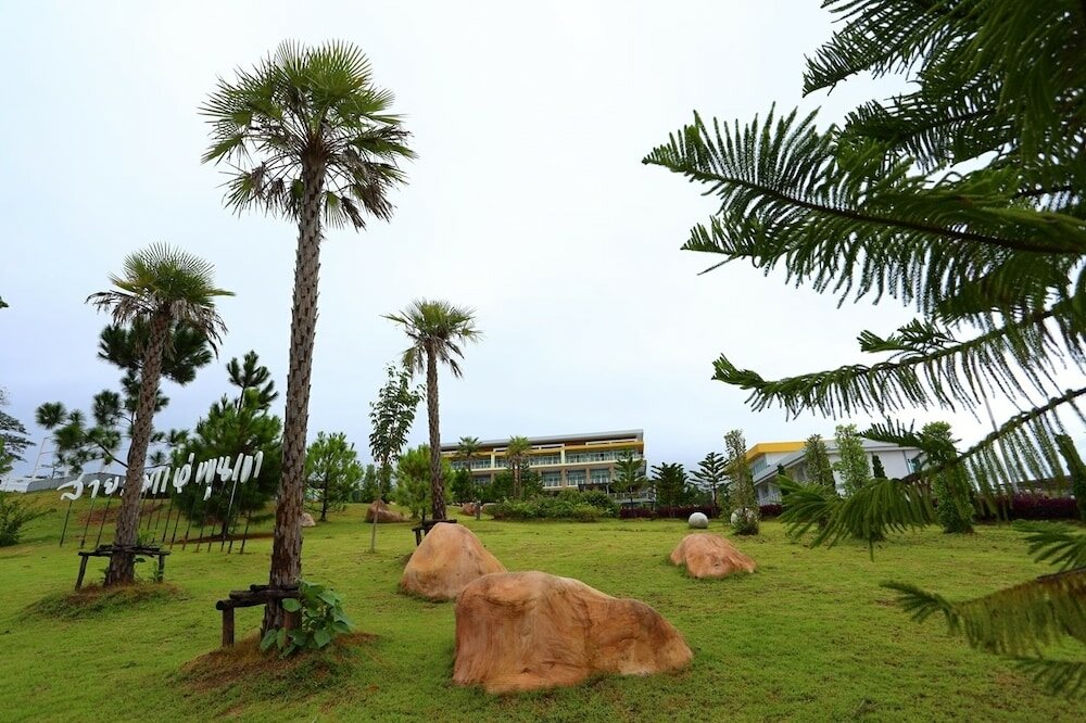 Фото Breeze Hill Hotel