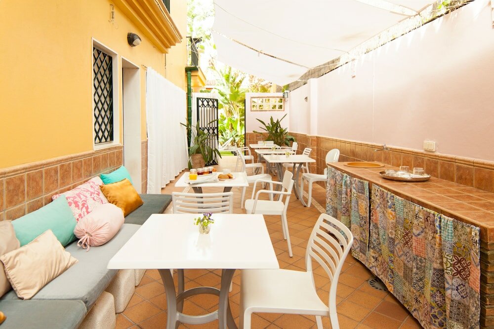 Фото Hotel Boutique Villa Lorena by Charming Stay