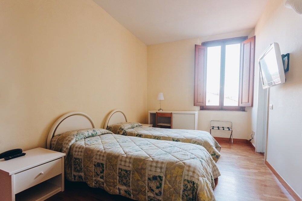 Фото Hotel Savoia E Campana