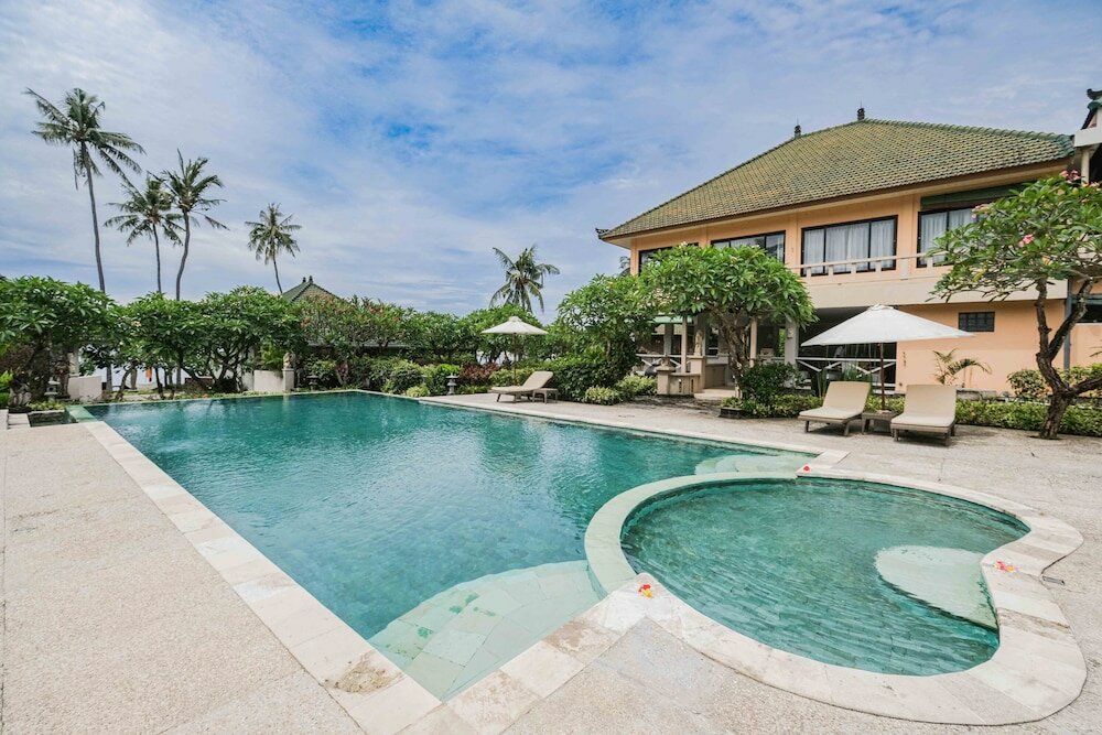 Фото Poinciana Resort Bali