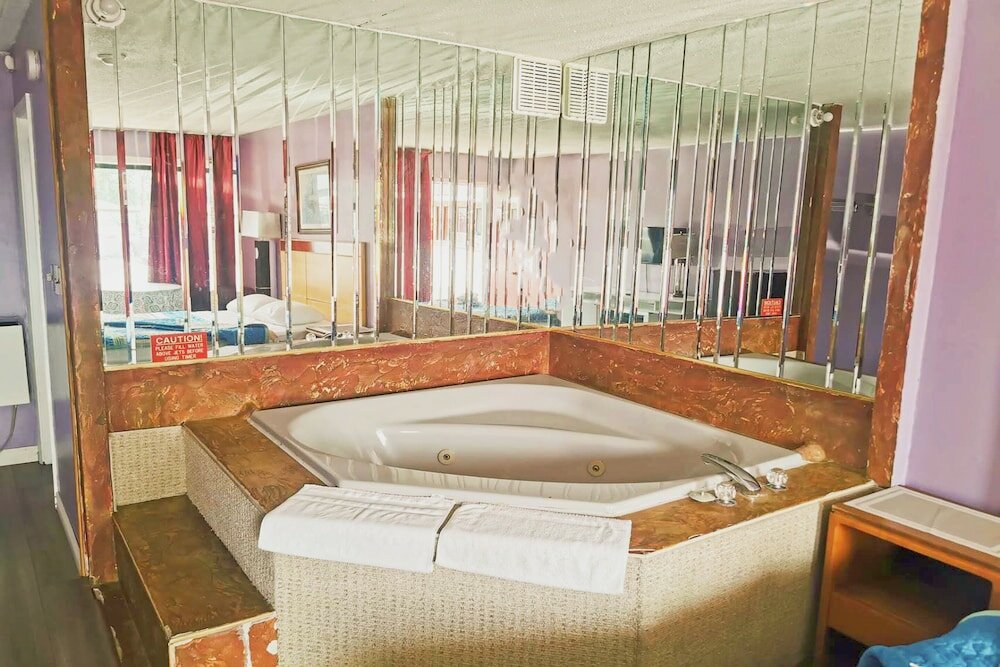 Фото Oyo Hotel Niagara Falls, On - Fallsview