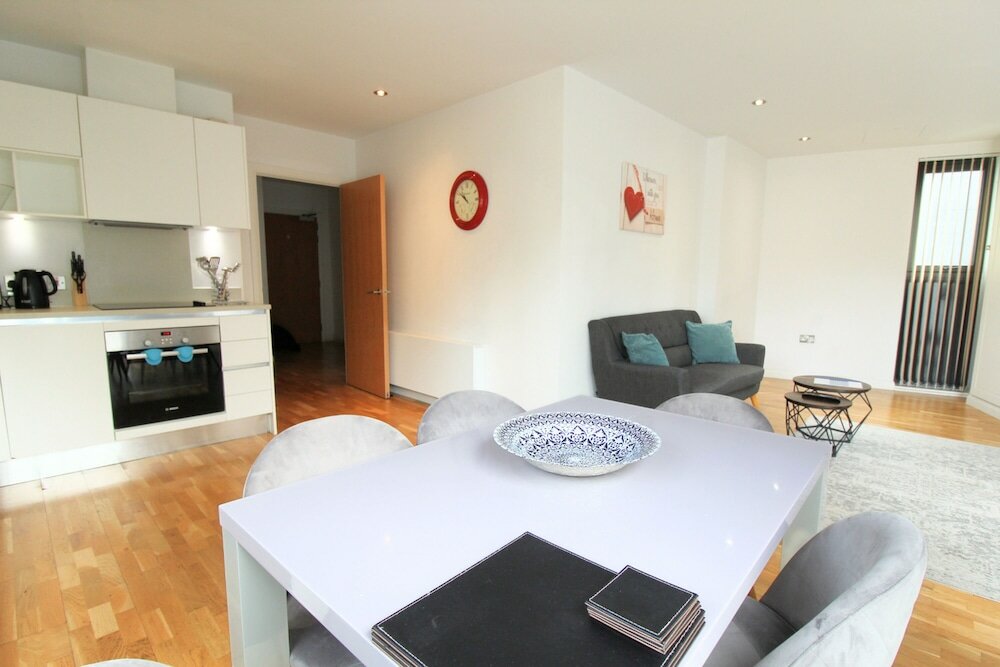 Фото London Bridge – Tooley St by Flying Butler