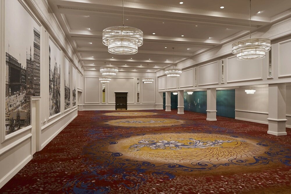 Фото Renaissance Cleveland Hotel