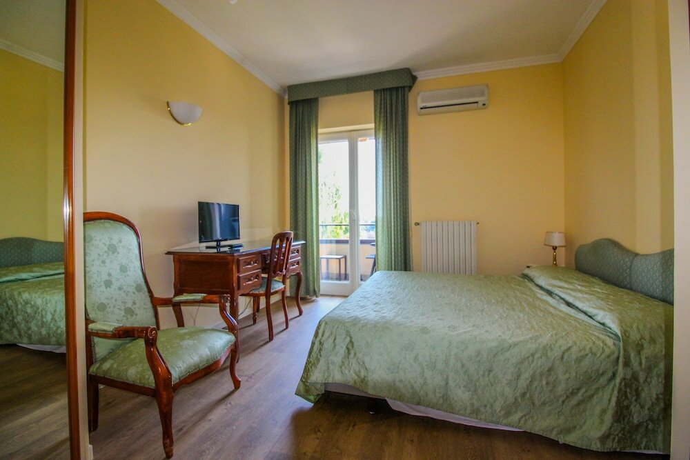 Фото Hotel Moderno