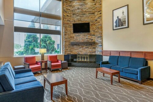 Гостиница Comfort Inn в Лансинге