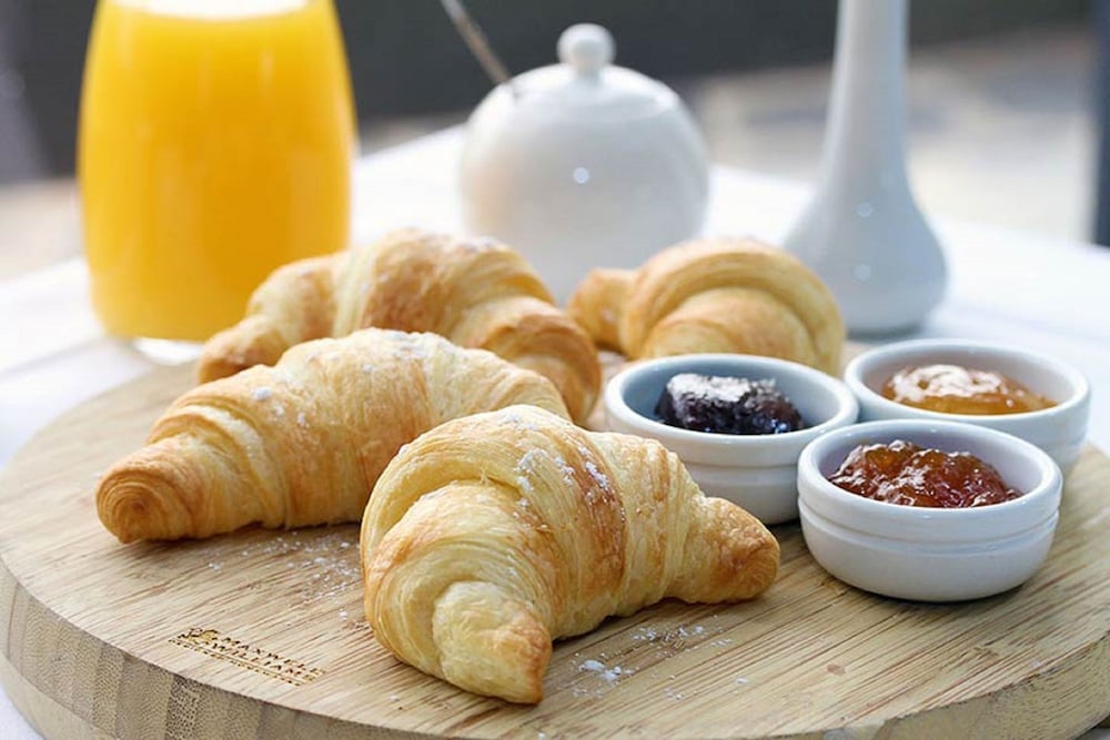 Фото Canterbury International Hotel