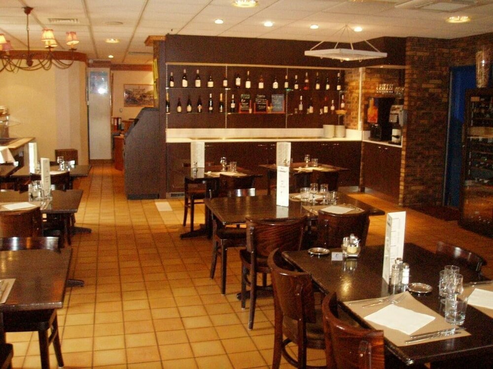 Фото Brit Hotel Le Beaulieu