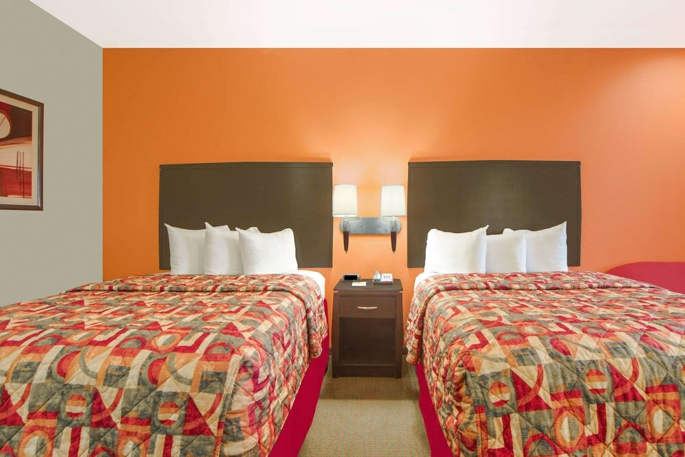 Фото Comfort Inn & Suites