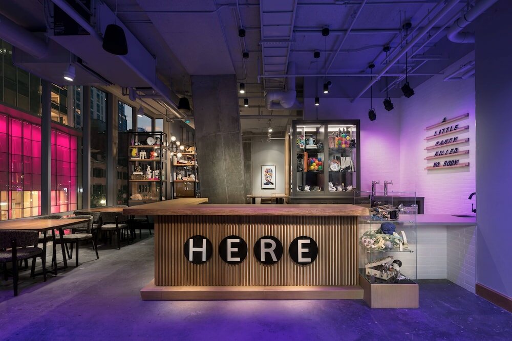 Фото Moxy Boston Downtown