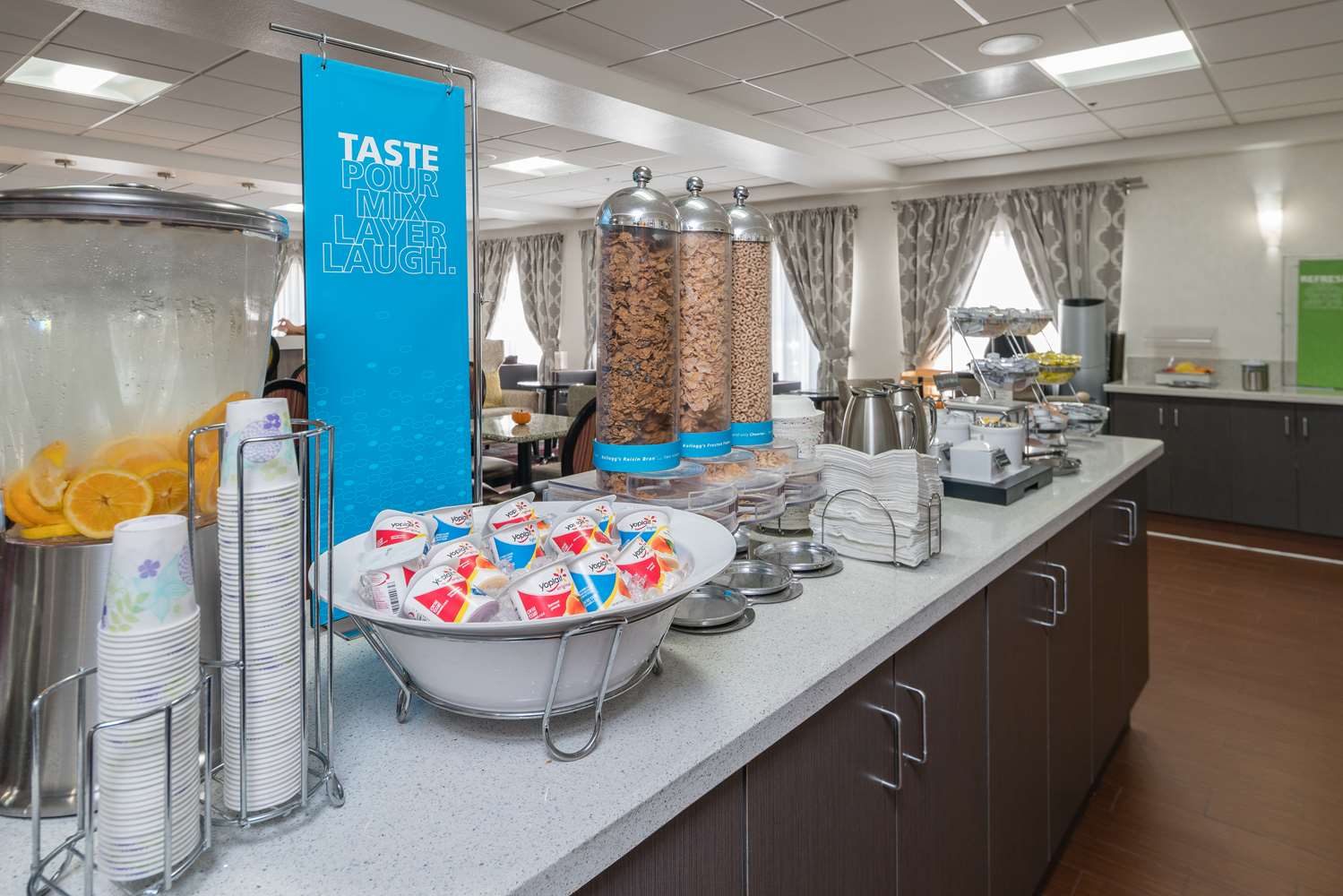 Фото Hampton Inn Livermore