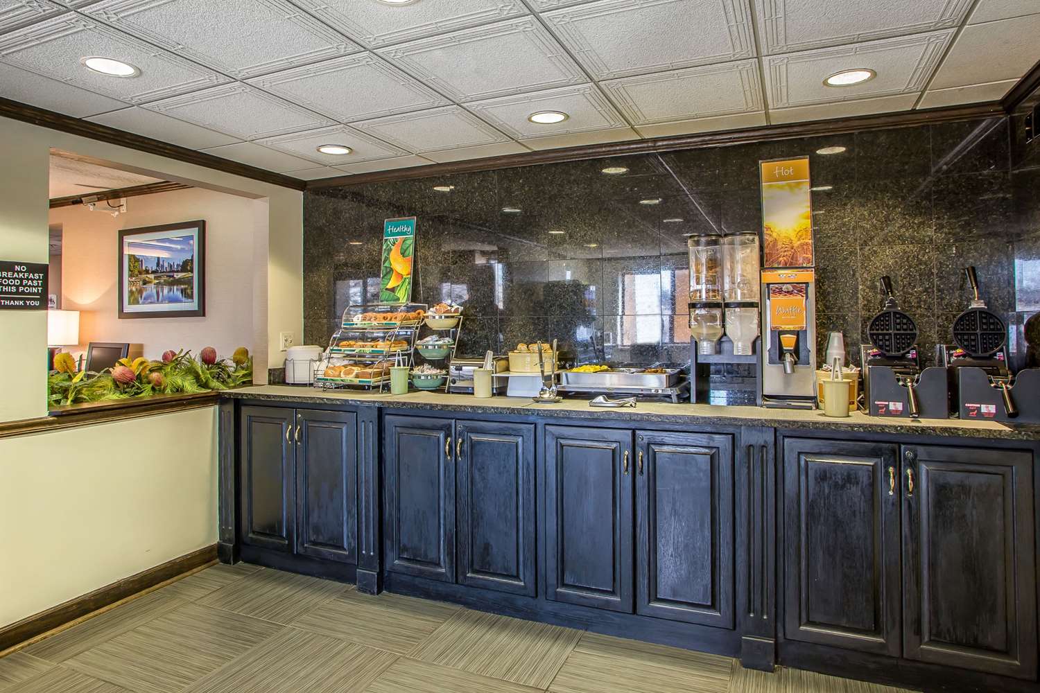 Фото Quality Inn Elgin I-90