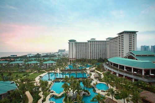 Гостиница Howard Johnson by Wyndham Resort Sanya Bay в Санье