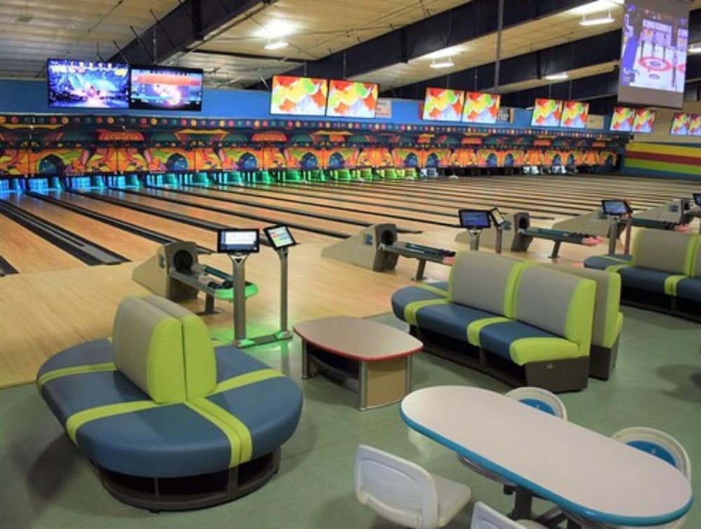 Фото Radisson Kingswood Hotel & Suites, Fredericton, NB