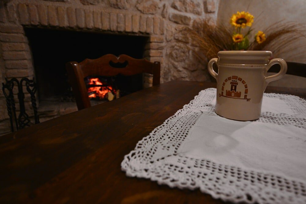 Фото Robur Marsorum Albergo Diffuso