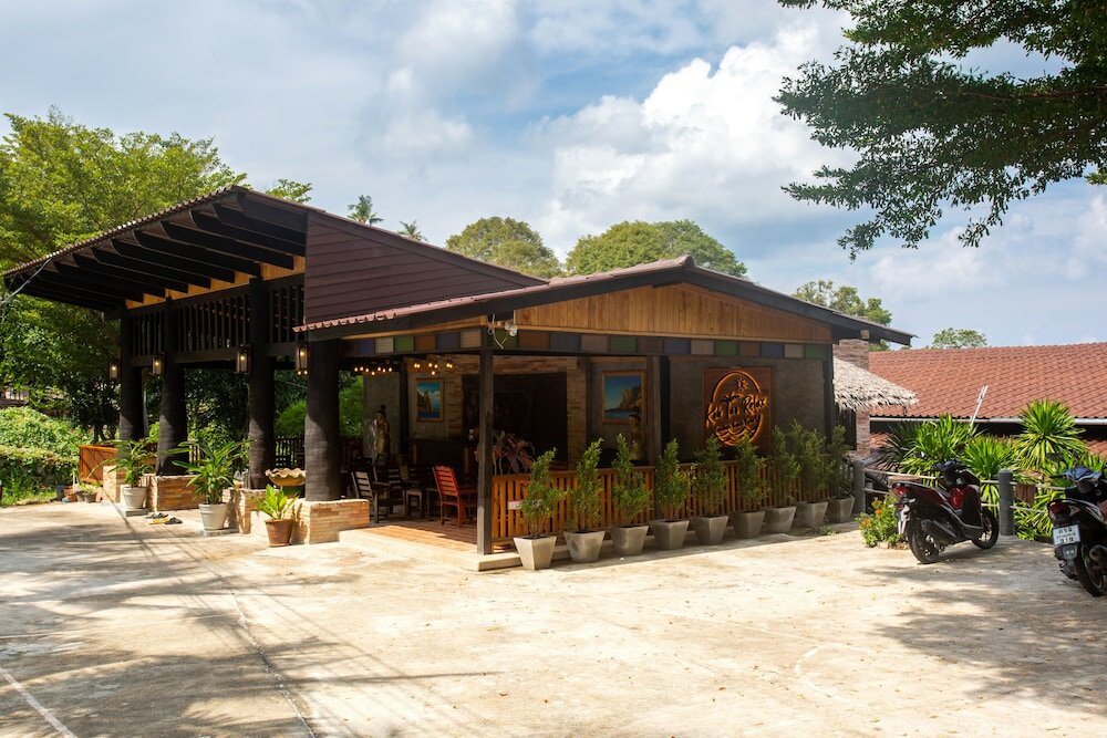 Фото Taatoh Resort & Freedom Beach Resort