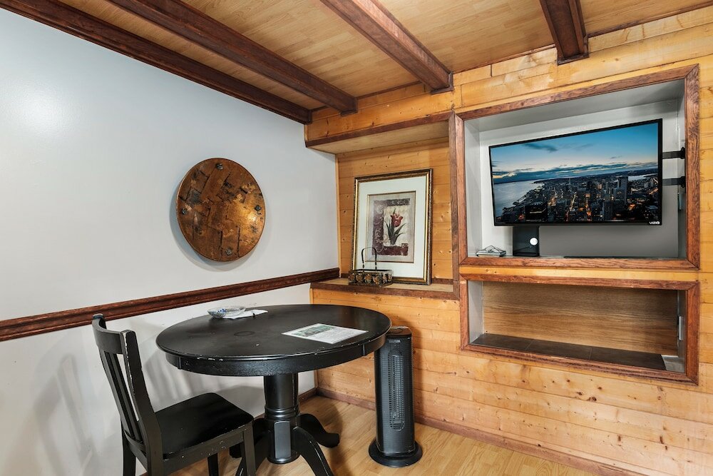 Фото Robin Hood Village Resort