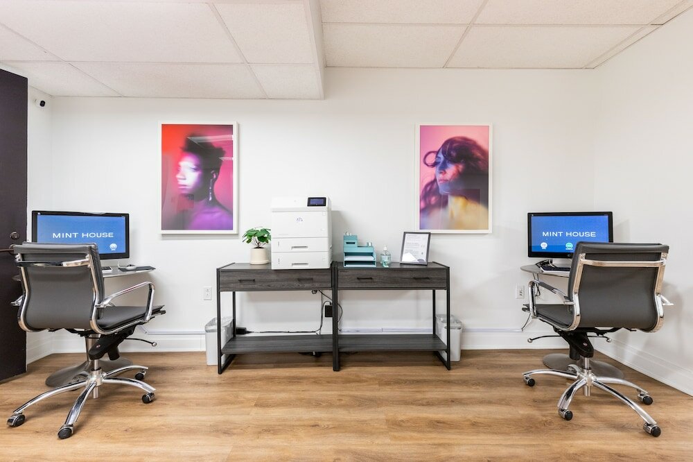 Фото Mint House at 70 Pine