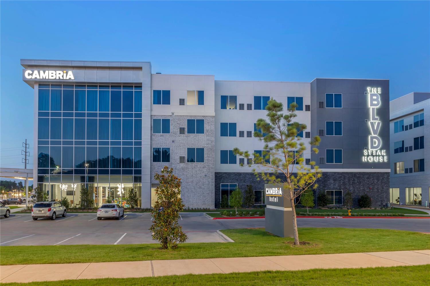 Фото Cambria Hotel Waco Univ Riverfront