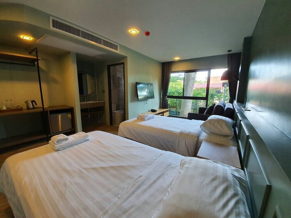 Фото Eco Cozy Beachfront Resort Chaam