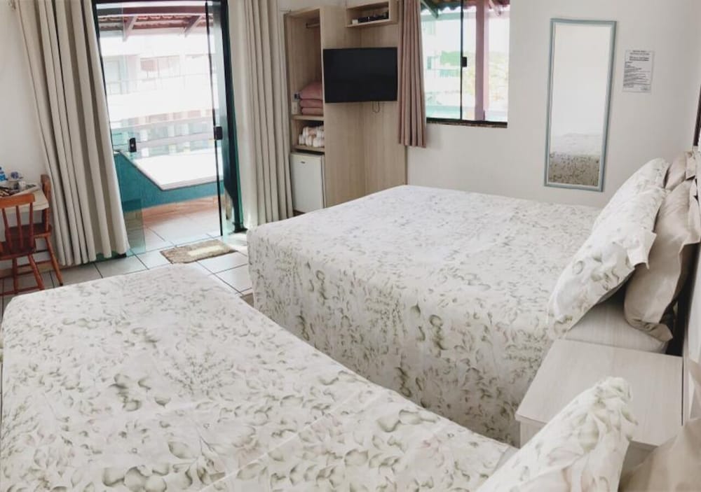 Фото Pousada Enseada dos Golfinhos