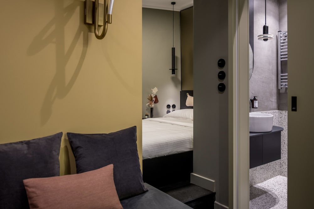 Фото Отель 72 AD Thessaloniki