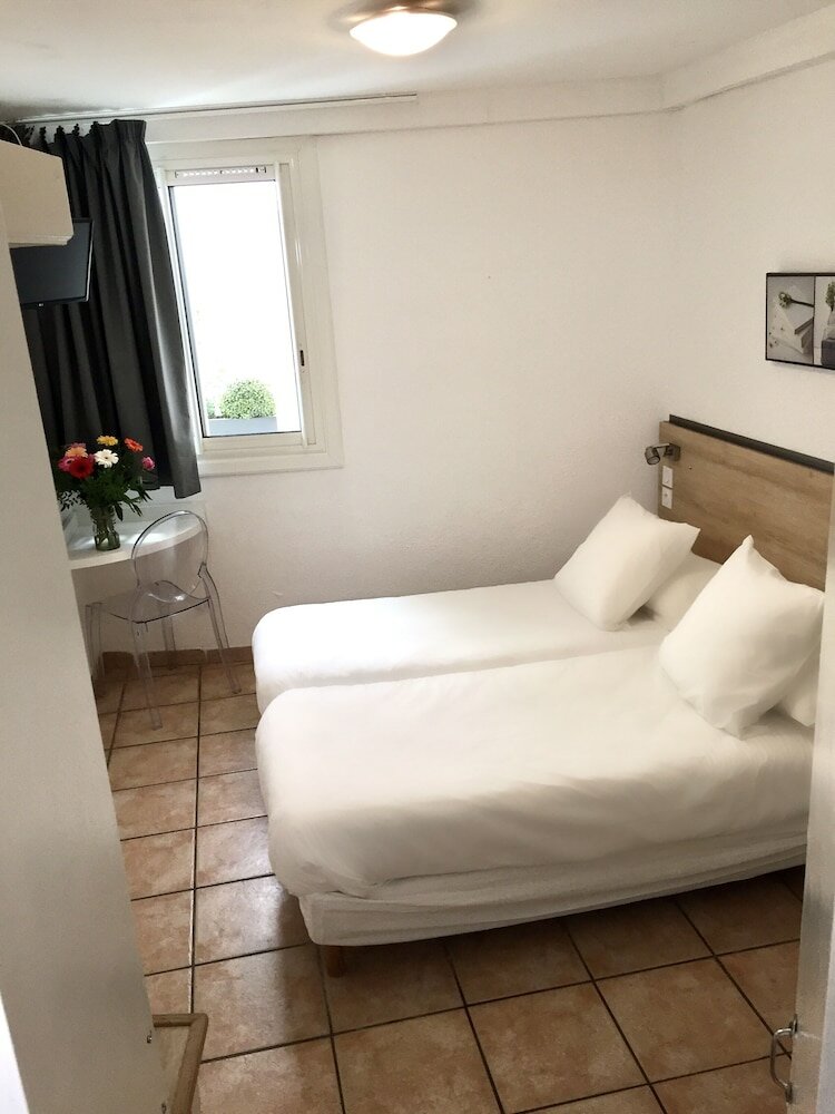 Фото Hotel Des Calanques